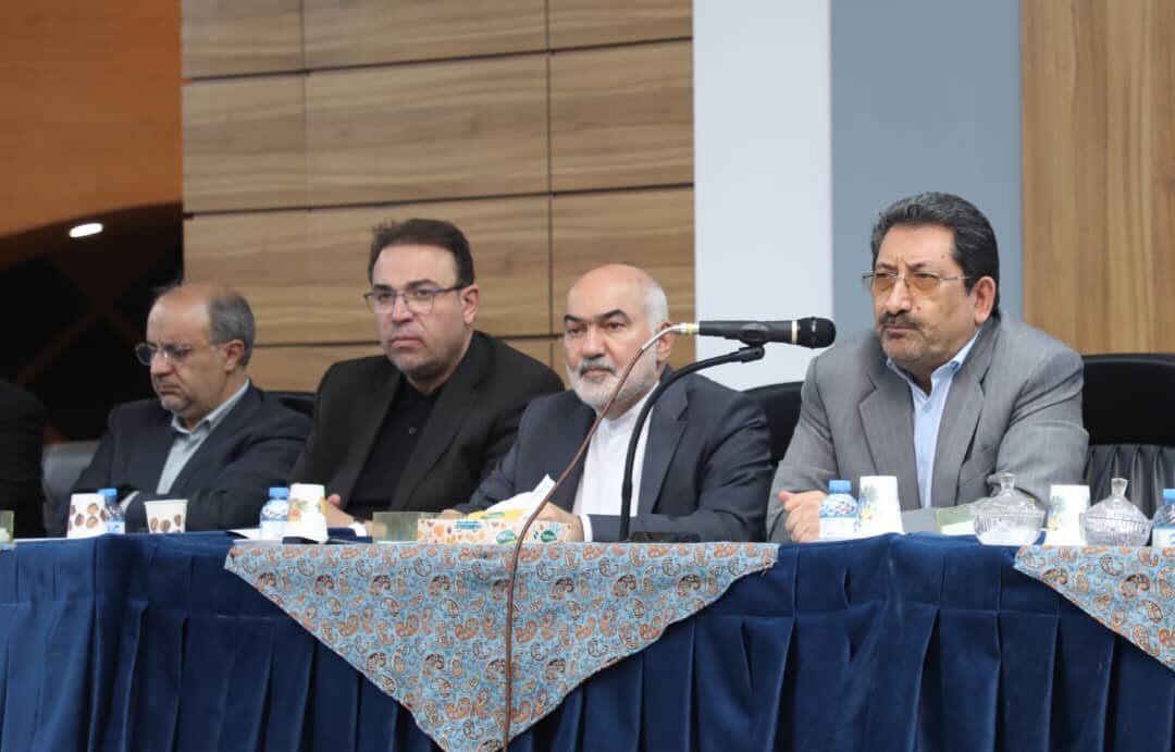 خوزستان | صنعت نشست هماندیشی وزیر صنعت، معدن و تجارت با فعالان اقتصادی استان خوزستان برگزار شد